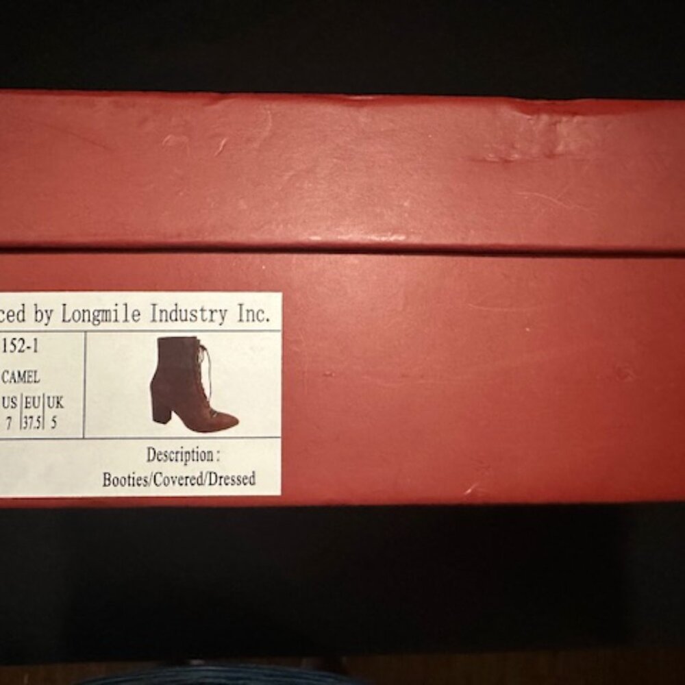 Lips Lace up Block Heel Bootie  7888   NWT Boutique - Picture 9 of 11
